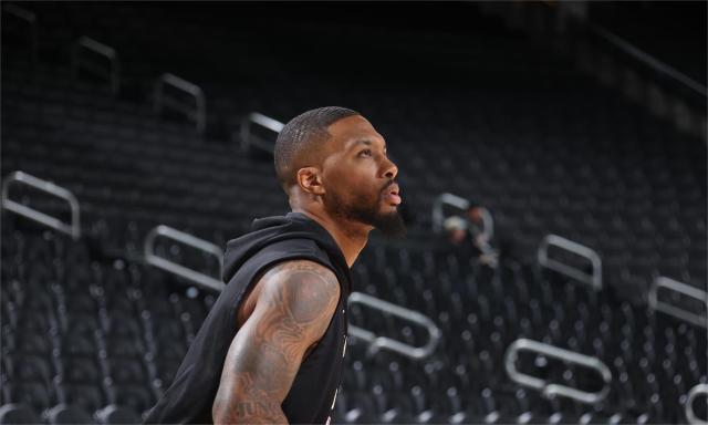 1703072945877066653.jpg 利拉德.jpg